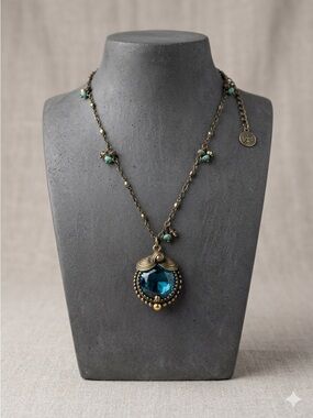 Sweet Romance Teal Crystal Pendant Necklace